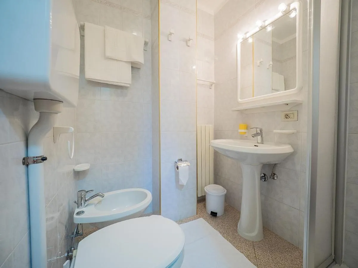 Casa Massi Livignocenter Myholidayليفينو شقة ليفينو
